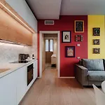 Appartement Three Colors - By Myhomeincomo