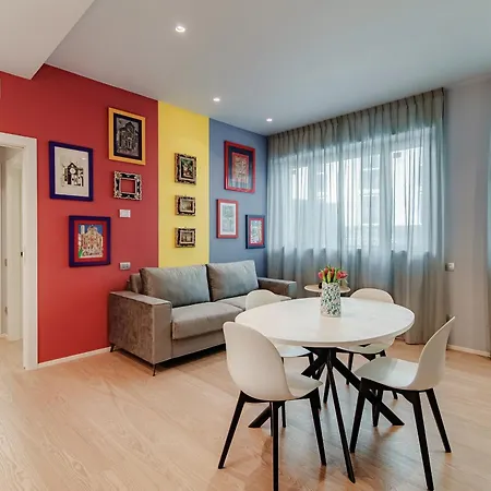 Three Colors - By Myhomeincomo Apartment *